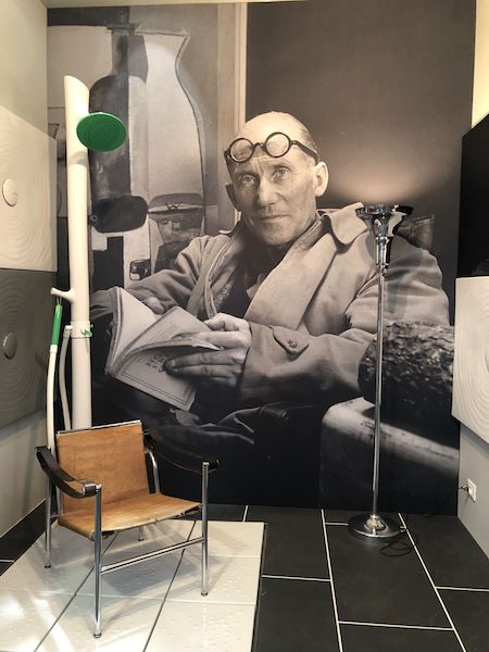 /Uploads/Public/Emilgroup – Le Corbusier.jpg
